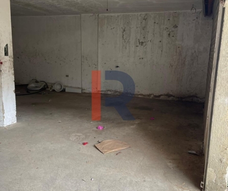 R9-3758 Warehouse for Sale in Zgharta – Al Khaldiyeh, 255 m², 4 Facades — 2