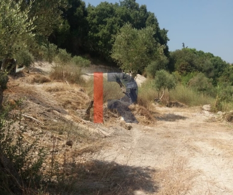R9-3764 Land for Sale in Aabra – Saida, 2,365 m², Zoning 15% — 3