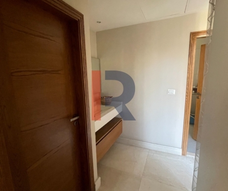 R9-3769 Super Deluxe Apartment for Sale in Mina Road – Tripoli, 400 m² — 8