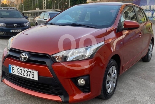 Toyota dans Mansourieh - تويوتا ياريس هاتشباك 2017 فل أوبشن بحالة الوكالة للبيع | Toyota Yaris Hatchback 2017 Full Options