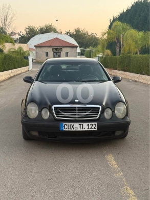 Mercedes-Benz in Zgharta - Clk 320 1998