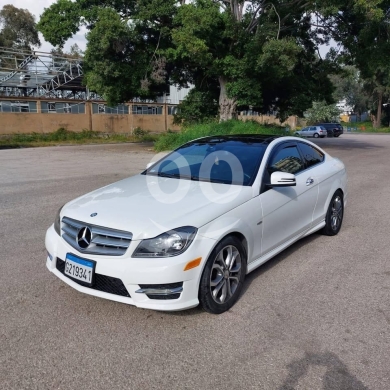 Mercedes-Benz dans Beyrouth - C250 2013