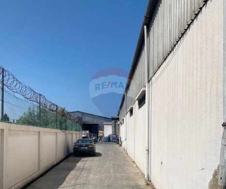 عقارات تجارية للبيع في عاليه - R9-3776 Investment Opportunity: Land + Warehouse + Office Building in Aalayفرصة استثمارية: أرض مع مستودع ومكاتب في عاليه