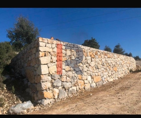 R9-3786 Land for Sale in Rass Osta – Jbeil, 1,400 m², Zoning 30/90, Construction Permit — 2