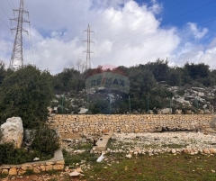 R9-3786 Land for Sale in Rass Osta – Jbeil, 1,400 m², Zoning 30/90, Construction Permit أرض للبيع في رأس أوستا جبيل – 1,400 م²، تصنيف 30/90، رخصة بناء