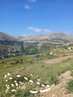 اراضي للبيع في فقرة - Land for Sale in Fakra - Kfardebian