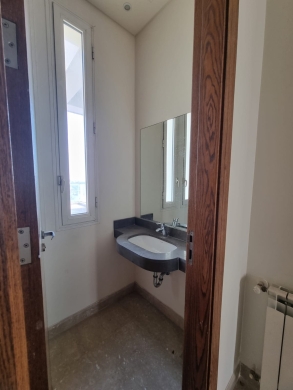 Apartment for Sale in Achrafieh - Lycee — 7