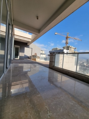 Apartment for Sale in Achrafieh - Lycee — 8