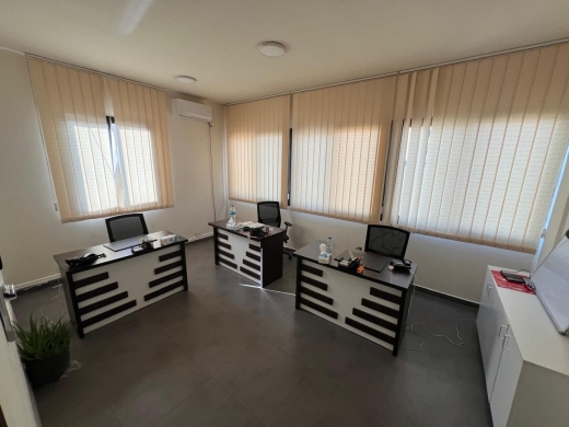 Commercials for rent in Furn el-Chebbak - Office for Rent in Furn EL Chebbak - Baabda