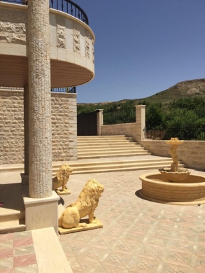 Villas for sale in Zahleh - Majestic Villa for Sale n Sannine - Baabda