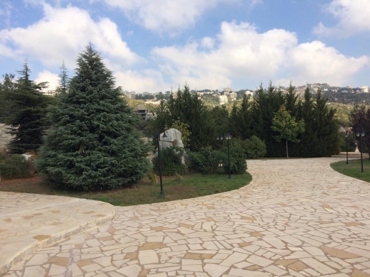 Villa for Sale in Ajaltoun — 2