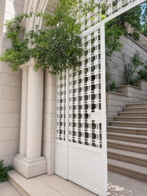 Commercial & Residential Building for Sale in Bhamdoun Mhatta – Aley — 2