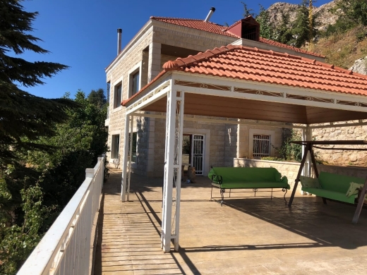 Villas for sale in Laqlouq - Villa For Sale in Laklouk