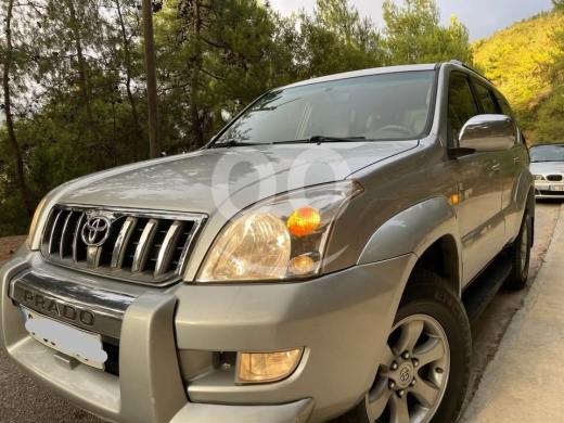 Toyota in Zgharta - TOYOTA PRADO model 2003