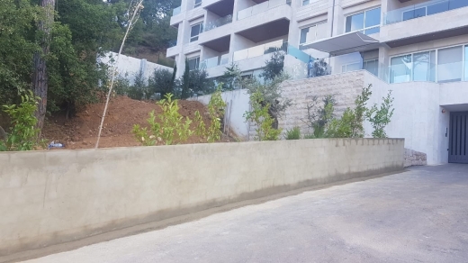Lands for sale dans Bikfaya - Land for Sale in Bikfaya - Maten