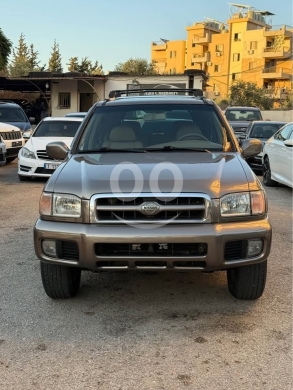 Nissan pathfinder model 2001