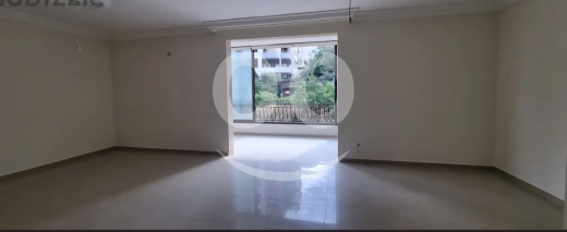 شقة للإيجار في أدونيس مع ثلاث غرف نوم وموقف تحت الأرض | Apartment for Rent in Adonis 3 Bedrooms