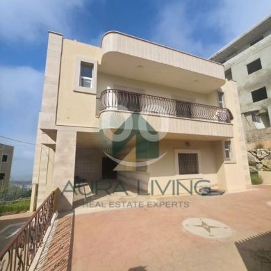 فيلا للبيع في إيزال الضنية مساحة ١٤٠٠ م٢ | Villa for Sale in Izal Dinnieh 1400 sqm