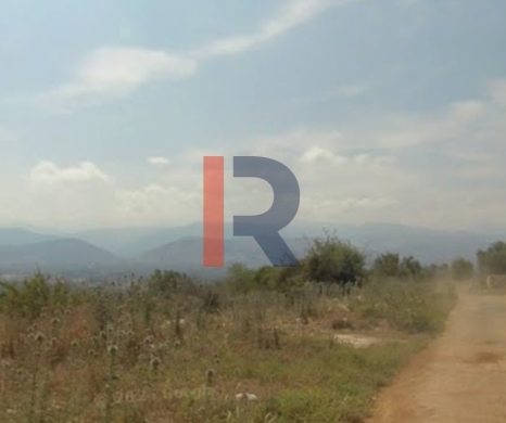 R9-3819 Land for Sale in Btorram – Koura, 1,550 m², Zoning 20/40 — 3