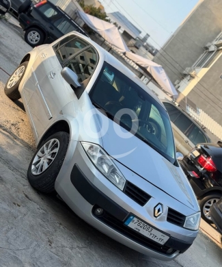 Renault model 2008