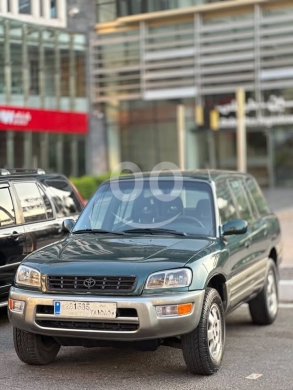 تويوتا رافور 2000