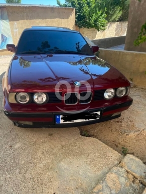 ٥٢٥ model ١٩٩٠