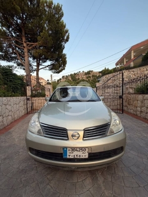 Nissan tiida 2008