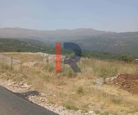 R9-3849 Land for Sale in Mten El Msaiqa – Mount Lebanon, 3,000 m², Residential Zoning 20/40