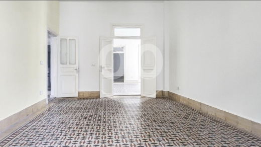 شقة للبيع في الصيفي الجميزة بموقع مميز | Apartment for Sale in Saifi Gemayzeh