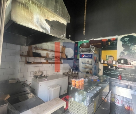 R9-3851 Running Burger Business – Maarad Street, Tripoli, Famous Brand, Equipment, S… — 7