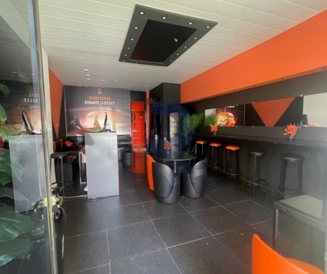 R9-3851 Running Burger Business – Maarad Street, Tripoli, Famous Brand, Equipment, S… — 4