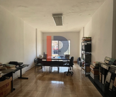 R9-3854 Office for Rent in Boulevard Tripoli – 40 m², Prime Spot, Open Space — 3