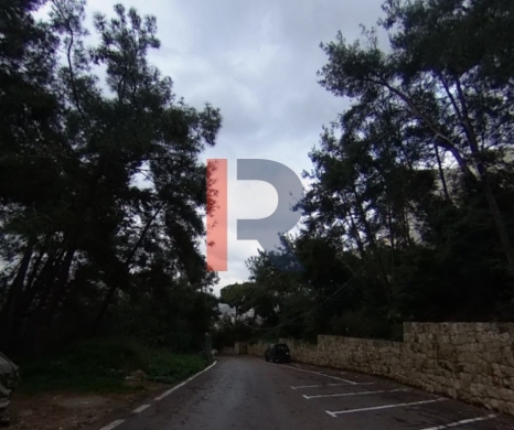 R9-3816 Land for Sale in Champville – El Metn, 520 m², Zoning 30/90 — 2