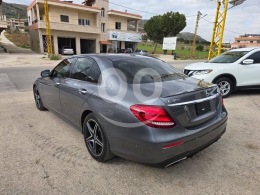 Mercedes-Benz E300 2018 — 4