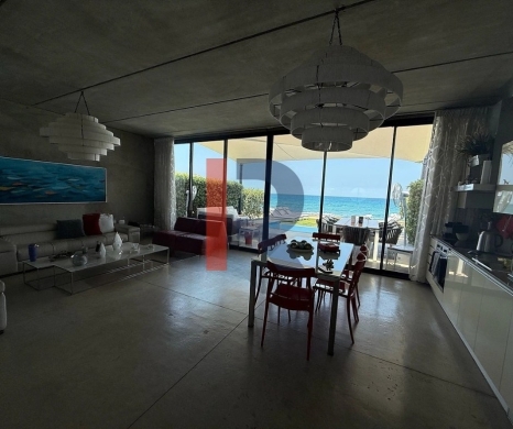 R9-3863 Villa for Sale in Anfeh – Beachfront, 147 m², Sea View, Pool & Garden — 6