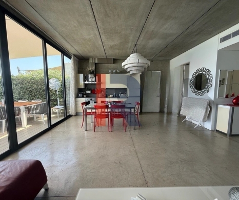 R9-3863 Villa for Sale in Anfeh – Beachfront, 147 m², Sea View, Pool & Garden — 8
