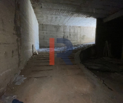 R9-3866 Warehouse for Sale in Monla Street – Tripoli, 507 m², 6 m Height — 2