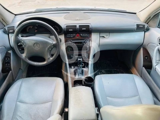 Mercedes C240 Model 2002 — 5