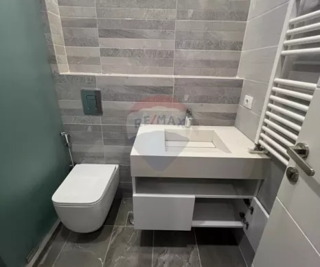 R9-3875 Villa for Sale in Balamand – Koura, 240 m², Sea & Mountain Viewفيلا للبيع في البلمند – الكورة، 240 م²، إطلالة بحرية وجبلية