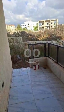 شقه للبيع بين حومين التحتا وعرب