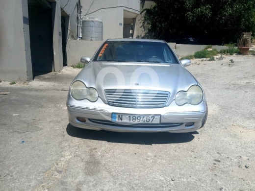 Mercedes-Benz C-Class 2004