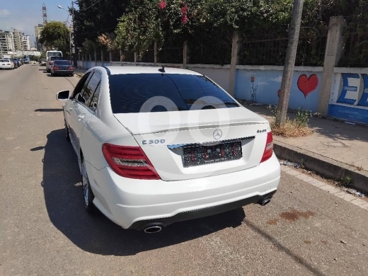 Mercedes C300 model 2012 — 3