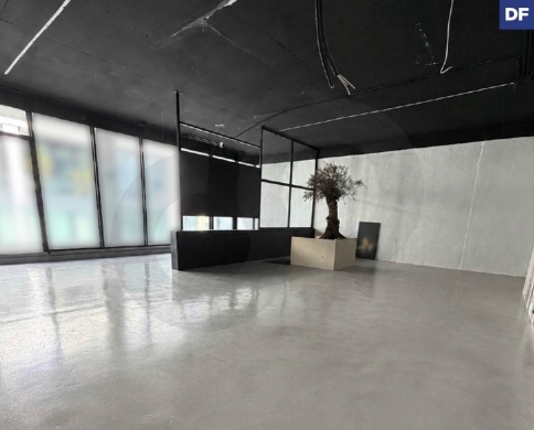 130 sqm office now available for rent in Waterfront, Dbayeh REF#DF139882