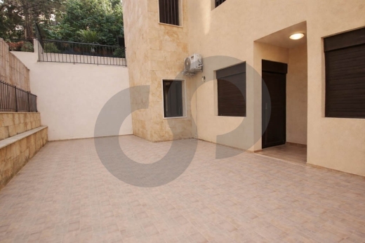 Well maintained building ,1 minute from byblos souks/جبيل REF#DC133913 — 2