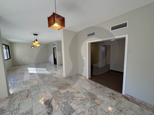 Parking, elevator, AC, balcony,Ain Al Mraiseh/عين المريسة REF#OI131439 — 6
