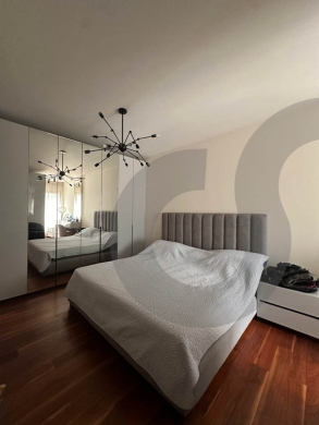 Beirut- Sanayeh/الصنايع High Floor Prime Location New Building Payment Facilities — 2