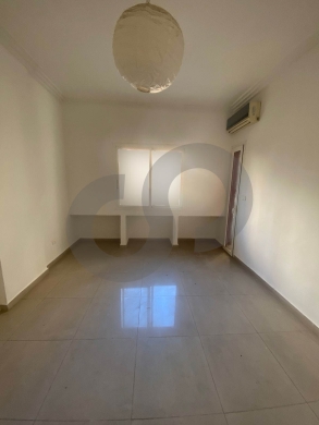 170 sqm Apartment with Terrace – Sioufi Prime Location REF#KL129383 — 4