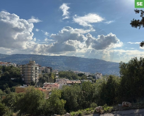 Perfect location_Wide street_Classy neighborhood_Ballouneh REF#SE01688