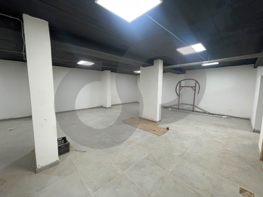 Luxurious, Fully Renovated, Showroom- Ramlet El Bayda REF#TD128966 — 4