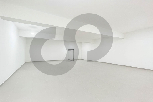 Luxurious, Fully Renovated, Showroom- Ramlet El Bayda REF#TD128966 — 2